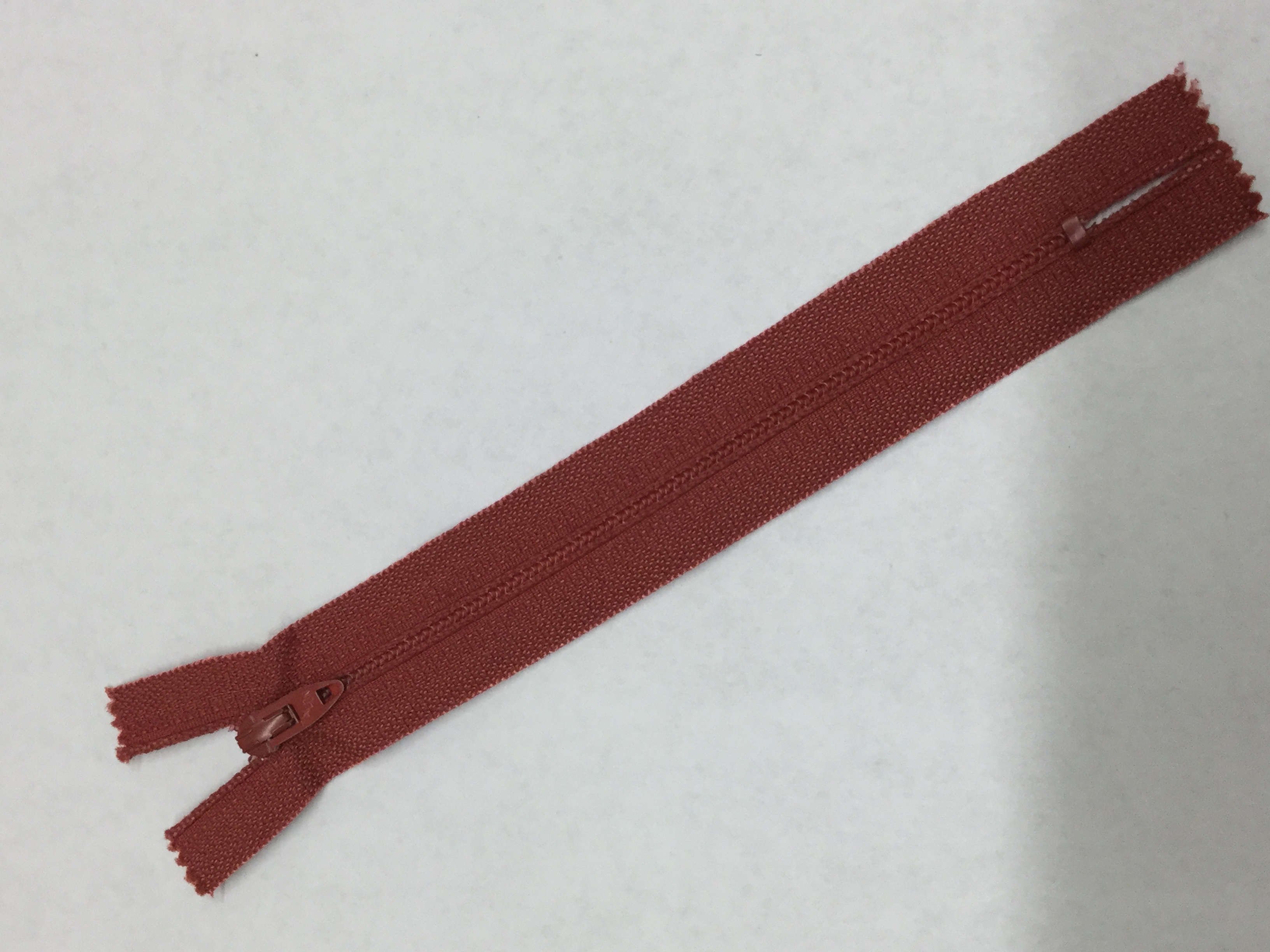 07 inch - Talon Nylon Coil Metal Pull Zipper - Faded Red